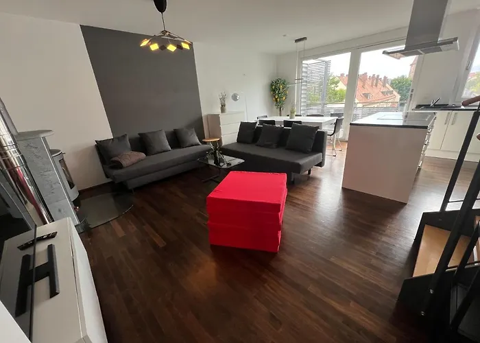 Penthouse-Wohnung - Balkon - Dachterrasse - Zentrum