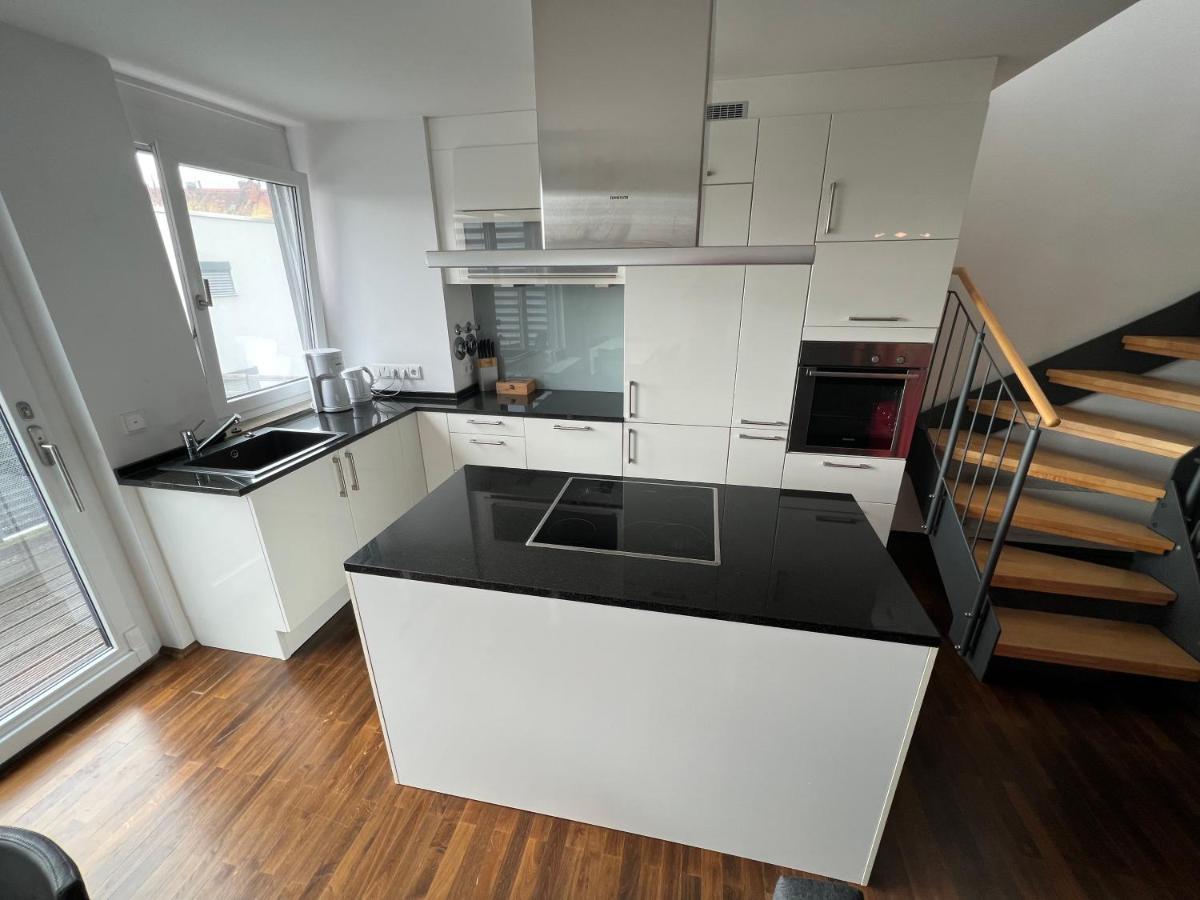 Apartament Penthouse-wohnung - Balkon - Dachterrasse - Zentrum
